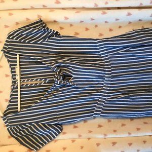 Striped blue+white romper from Hollister+pockets